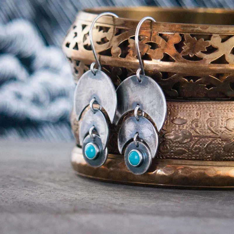 

Vintage Fashion Versatile Earrings Independent Station for Women