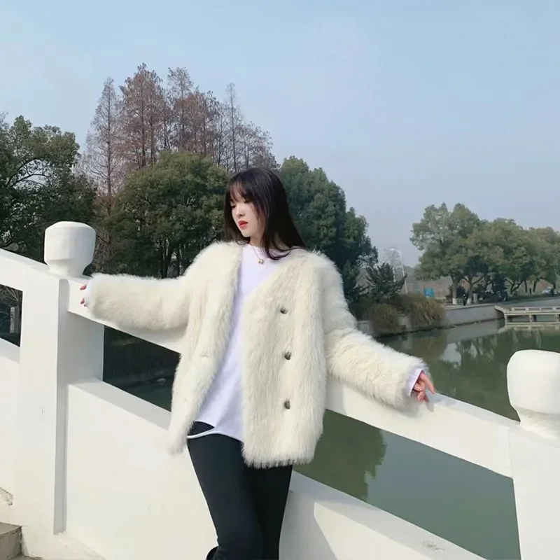 Abrigo de piel de visón con cuello en V para mujer, chaqueta de piel de imitación, respetuoso con el medio ambiente, elegante, cálido, gabardina,