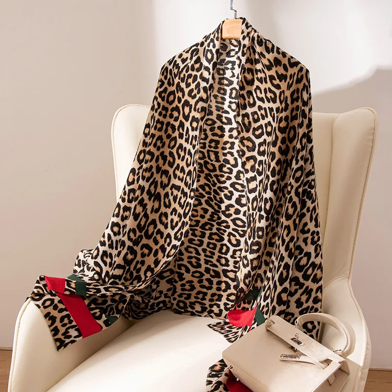 Fashion Leopard Print Scarf for Women Autumn Winter Retro Soft Imitation Cashmere Warm  Scarves Shawl Clothing Accessories Gift