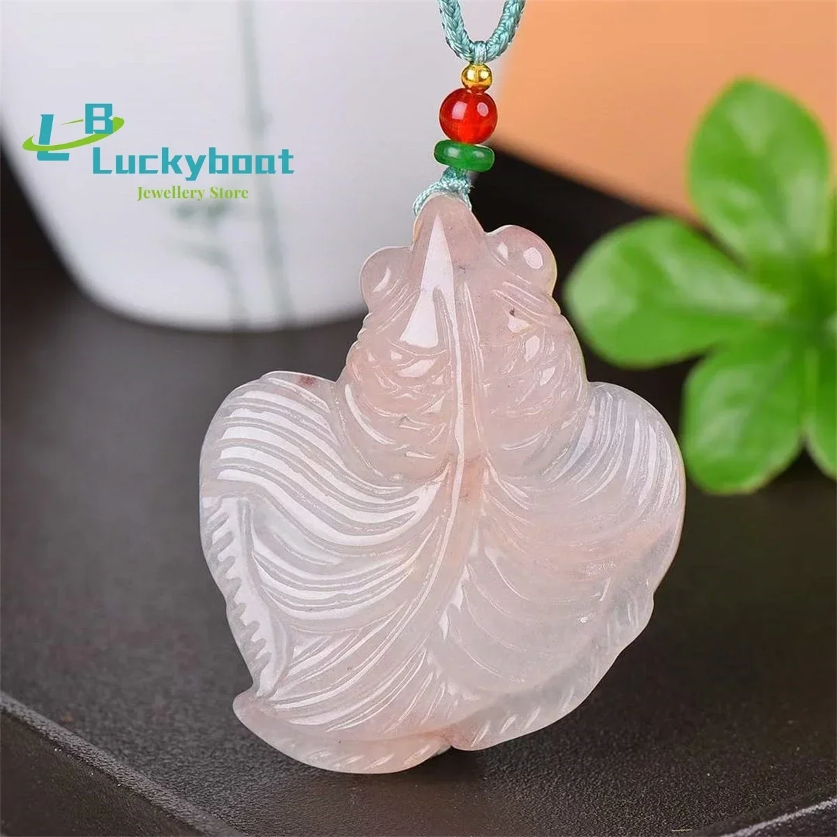 Natural Gold Thread Jade Fish Annual Surplus Pendant Simple and Generous Personalized Fashion Versatile for Men and Women