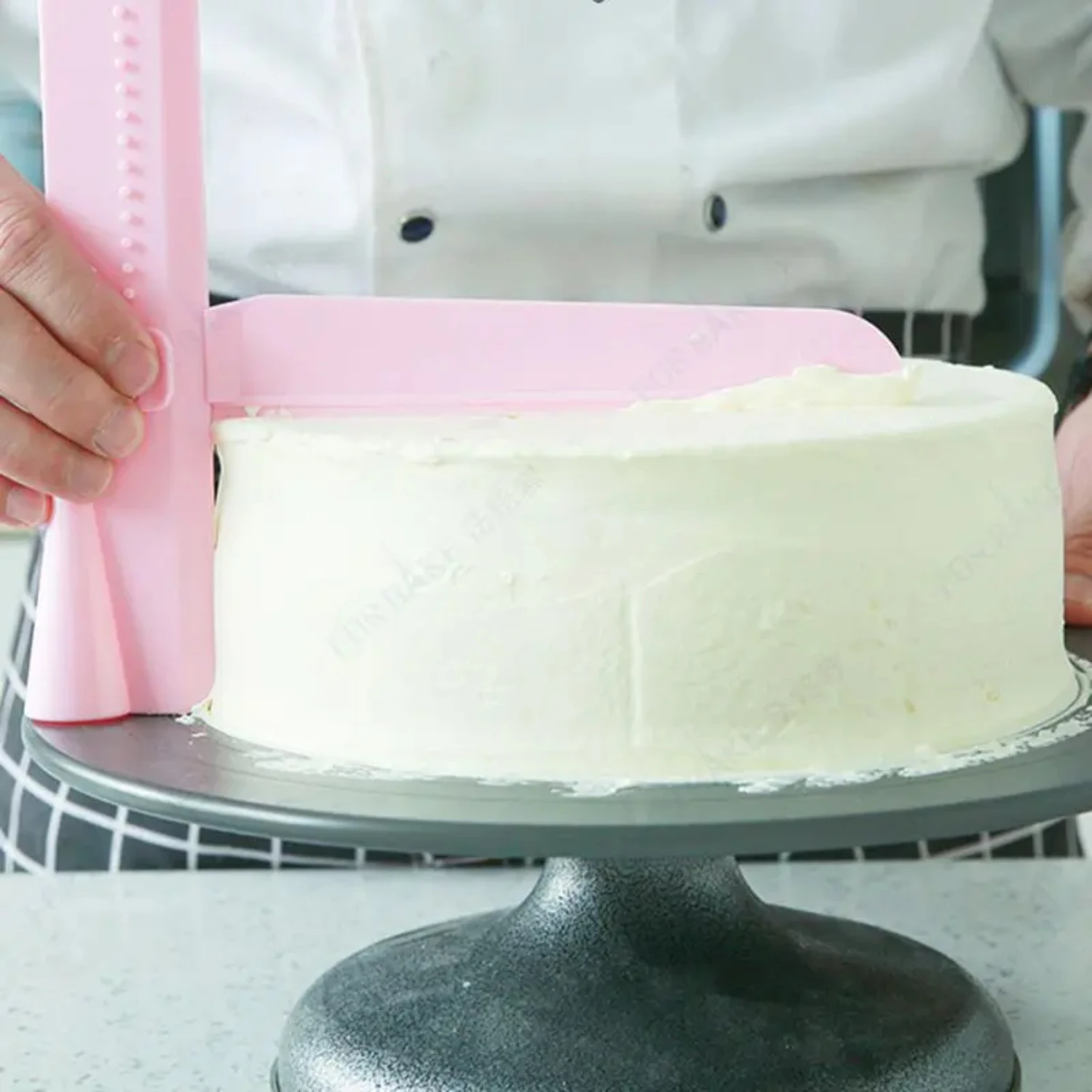 Adjustable height cake flattener, butter and sugar flipping scraper, baking cake surface treatment tool