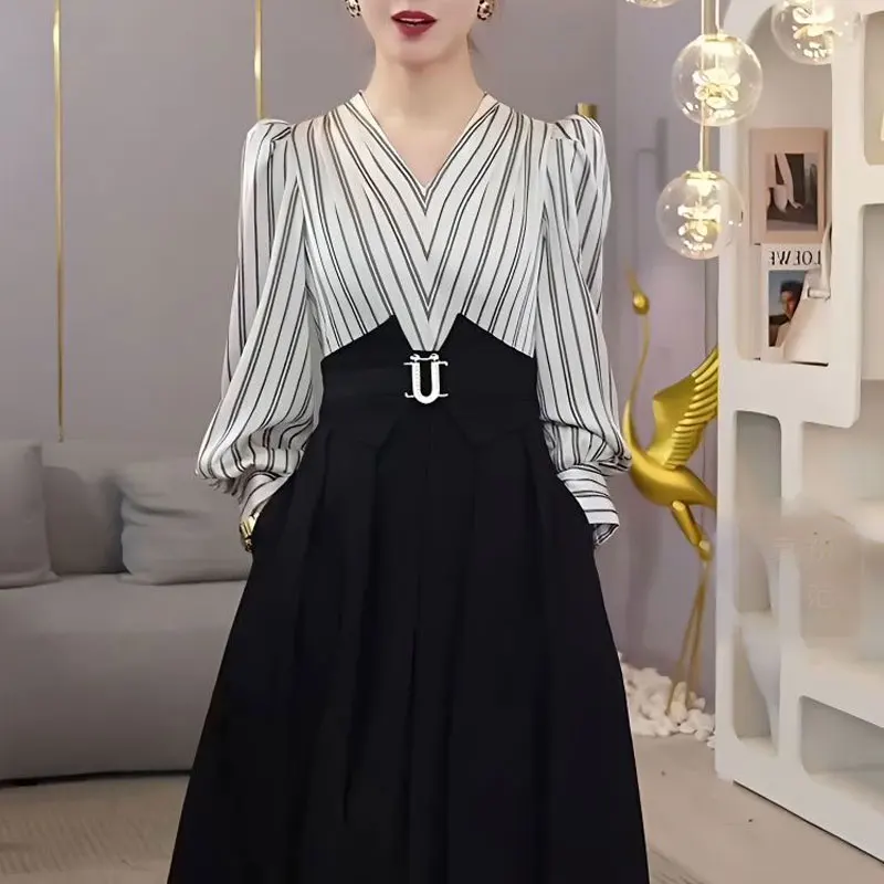 Office Lady Striped Spliced A-Line Waist Dresses Spring Autumn Elegant V-Neck Fake Two Pieces Female Stylish Pleated Midi Dress