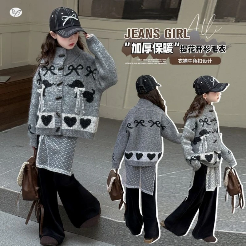 

Girls' Winter Thick Sweater, Color-block Cable Knit Cardigan Outerwear. Fall/Winter Style. Big Kids' Horn-button Knitted Cardiga