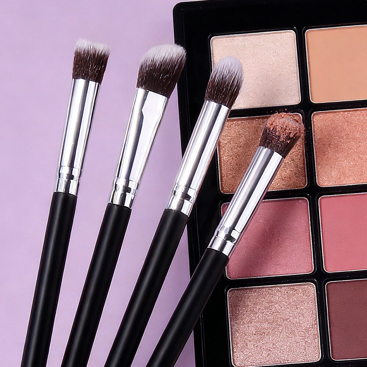 4-teiliges hochwertiges Set mit Lidschatten-, Augenbrauen-, Blending- und Detailpinseln sowie multifunktionalem Augen-Make-up-Pinselset