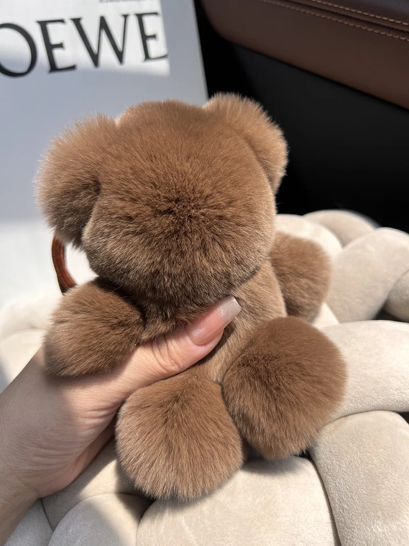 Bonito real lontra pele de coelho urso de pelúcia carro chaveiro pingente high-end brinquedo de pelúcia bolsa pingente presente