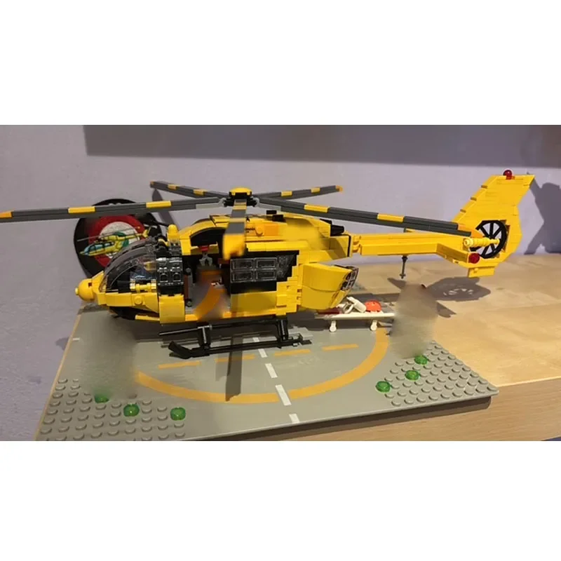 

MOC-203640 New Urban Yellow Air Fighter Building Block Model, 611 Parts, Boys' Children's Birthday and Christmas Toy Gift