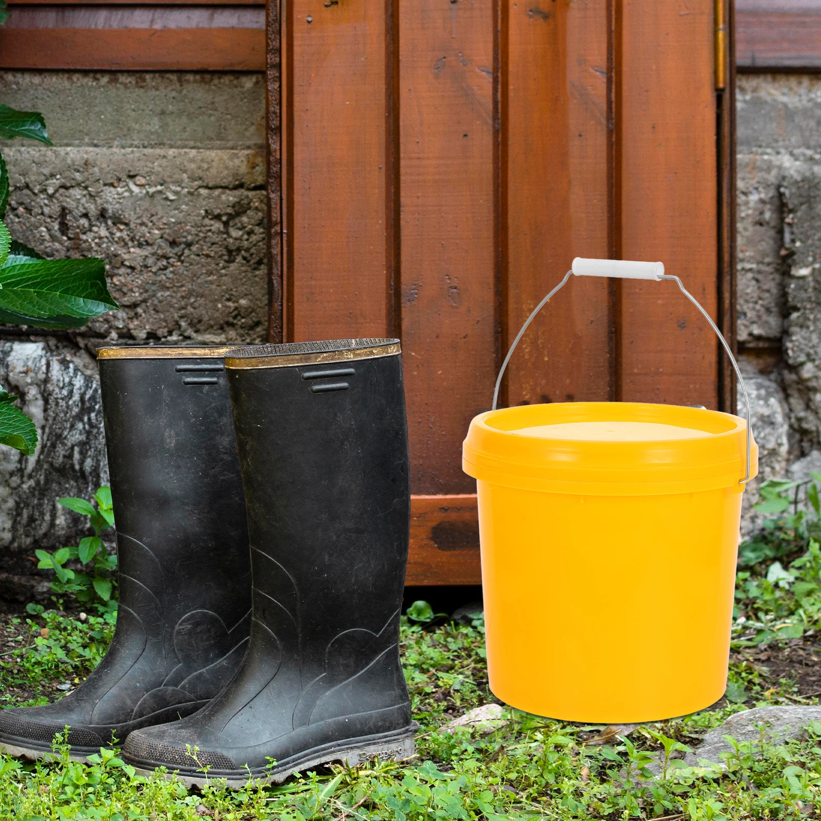 

2Pcs Household Sealed Bucket Thickened Plastic Water Bucket with Lid for Home Garden Dorm Portable Storage Container