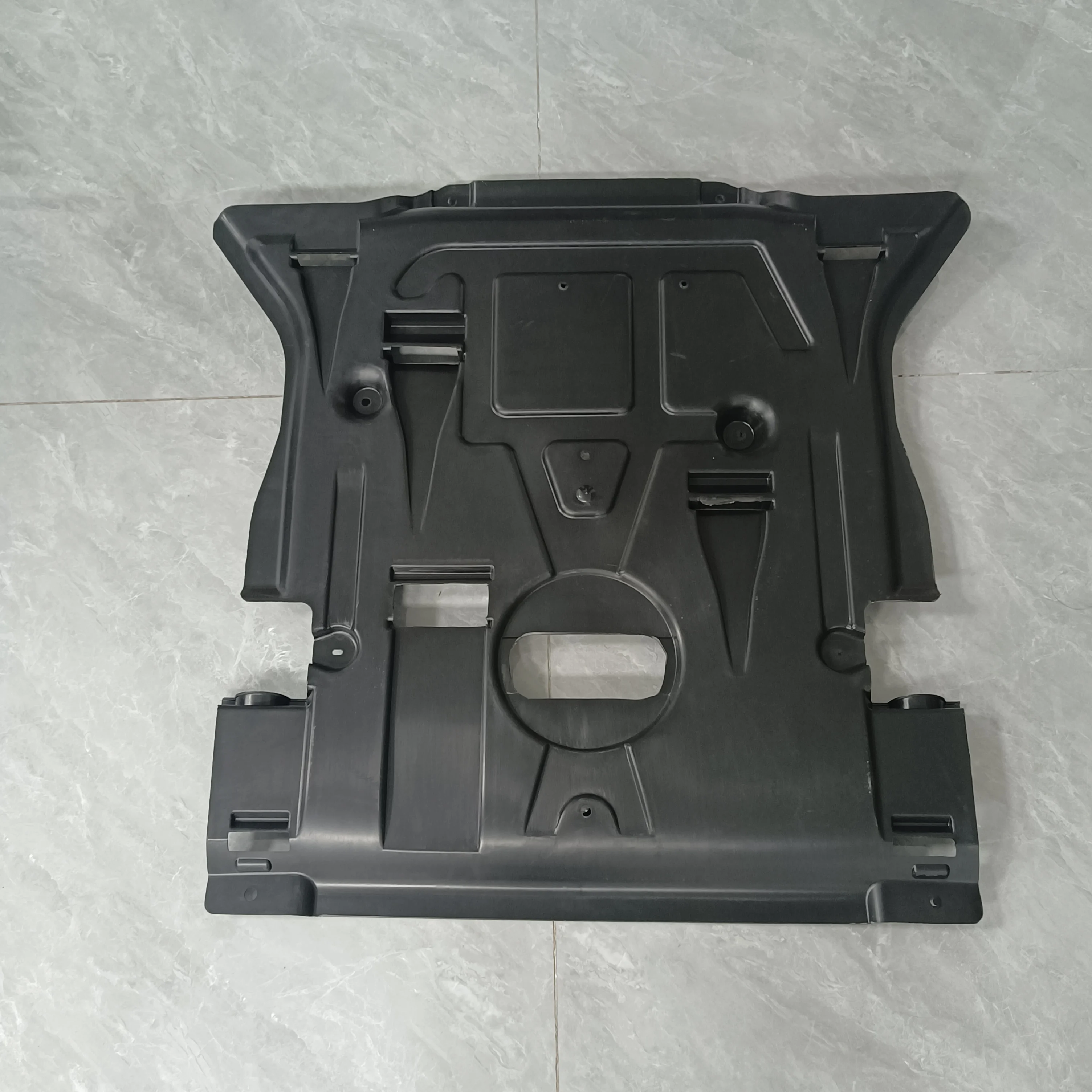 

1665200723 Центральная защитная пластина под двигателем для Mercedes Benz W166 C292 GLE320 GLE43 GLE 500X166