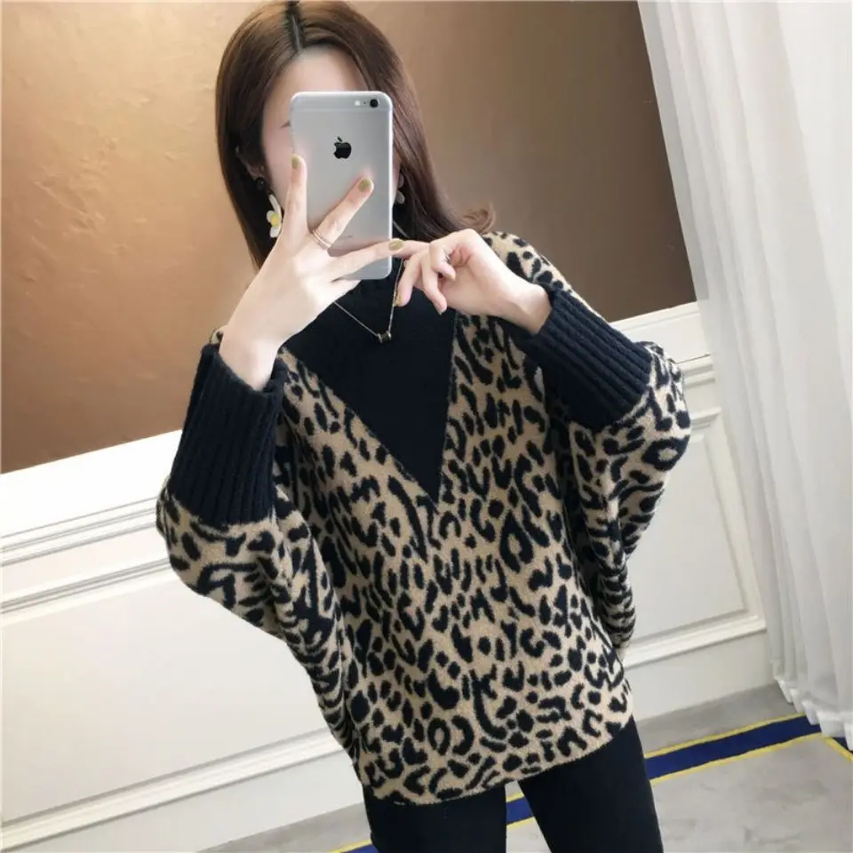 Suéter de lana para mujer, Jersey suelto de cuello alto, camisa de murciélago de punto, patrón de leopardo, Tops de moda occidental, otoño e invierno, nuevo