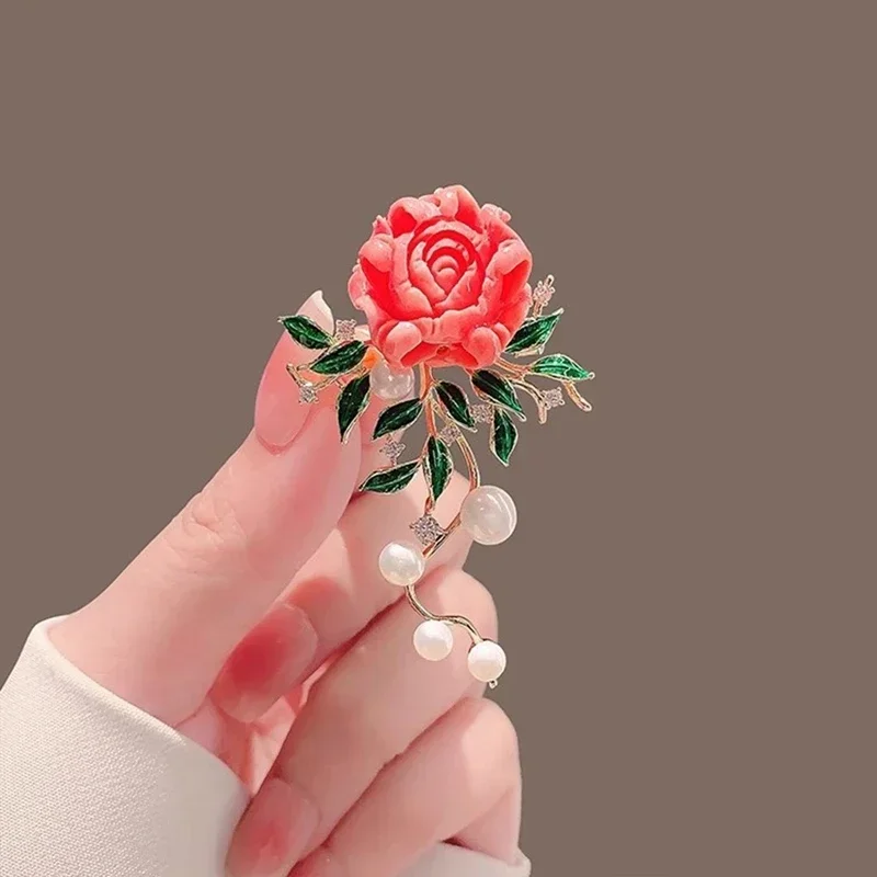 1PC New Luxury Temperament Pearls Vintage Pink Peony Flower Brooch Accessories High-end Brooches Pins For Women