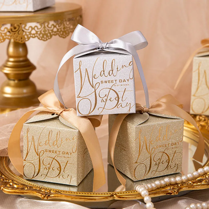 

Square Shape Gift Box Doorgift Paperboard Packaging Boxes "Wedding Sweet Day" Chocolate Candy Box Wedding Favors for Guests