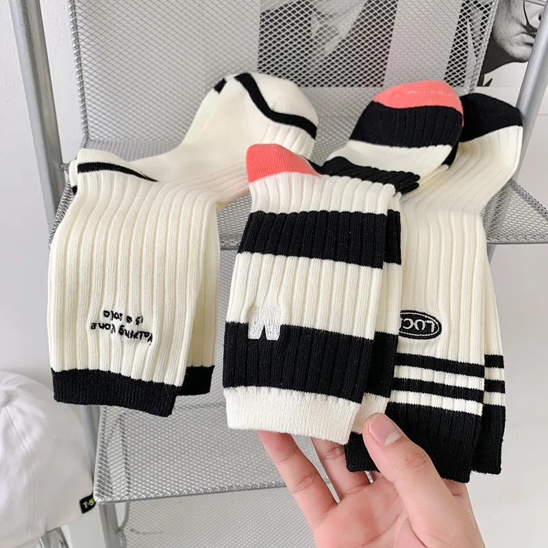 Women's Spring and Autumn Striped Long Stockings Worn Over Which Are Stylish Mid-length Socks and Casual Sports Socks