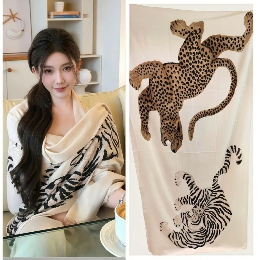 Leopard Sunscreen Cover-up Old Money Style Sun Protection Vintage Shawl Wrap Temperament Tiger Print Long Cover Scarf Winter