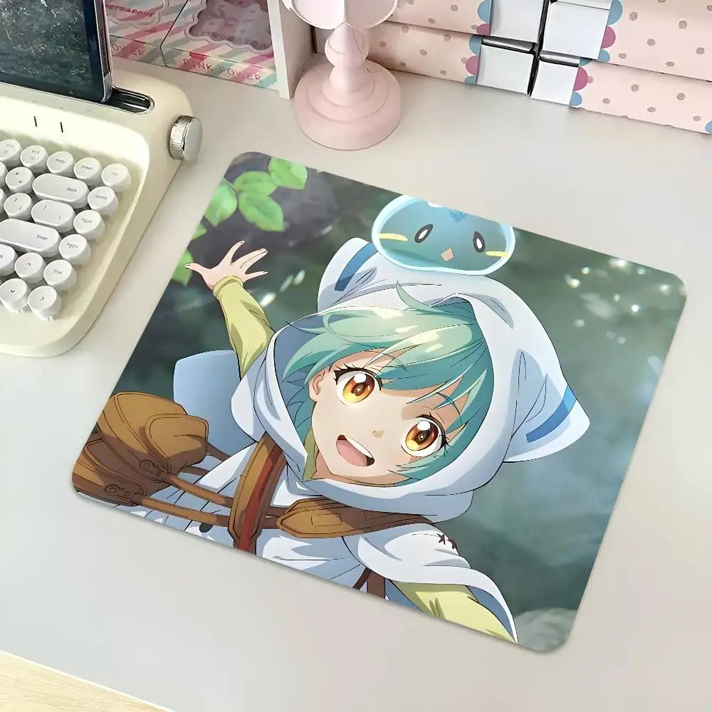 Ivy The Weakest Tamer Began A Journey To Pick Up Trash Small LockEdge Mouse Pad For Gamers Computer Desk Pad Rectangular