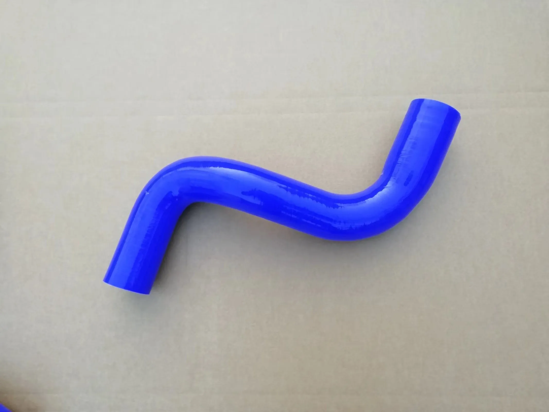 

Radiator Coolant Hose 10245510 10341788 10423132 10402000 For FWD 3.8L Allure LaCrosse Regal Impala Intrigue Pontiac Grand Prix