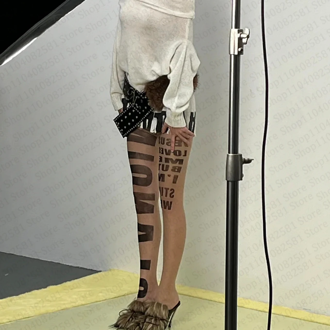Gotische letterprint panty's,  - Street Fashion Graffiti recensie en prijs