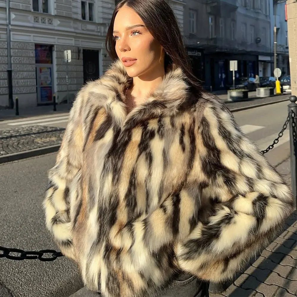 เสื้อแจ็คเก็ตขนเฟอร์ลายเสือดาวสำหรับผู้หญิงฤดูหนาว คอทรงกลม เสื้อโค้ทขนเฟอร์เทียมแบบสั้น สไตล์ลำลอง หนานุ่ม อุ่นสบาย สไตล์เกาหลี