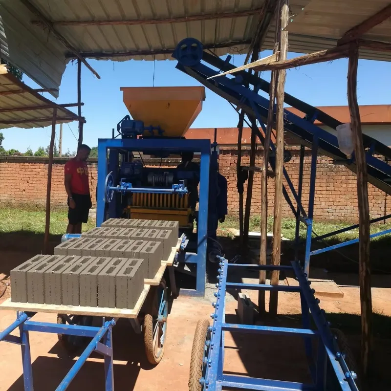 Customized Semi-automatic Block Making Machine QT4-24 Concrete Hollow Brick Machine PLC Controlled Small Cement Brick Making Mac