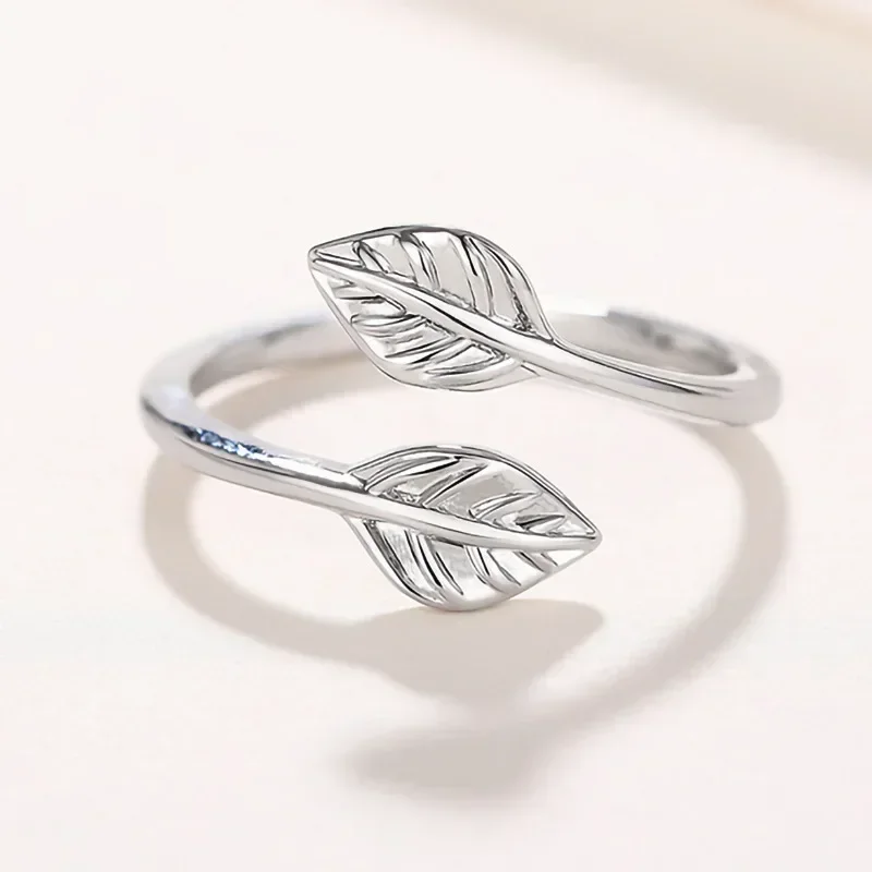 2026 Minimalist and Classic Leaf Single Ring with Elegant Leaf Design, Adjustable Opening, High End Daily Countryside Ring