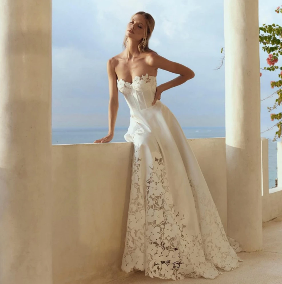 Elegant Sweetheart Wedding Dress for Women 2025 Illusion Lace Appliques Sleeveless Backless A-Line Long Tulle Bridal Gowns
