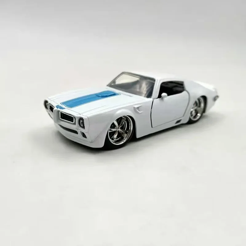 1:32 Bilancia 1972 Pontiac Firebird Modello di Auto In Lega di Metallo Pressofuso Veicolo Giocattolo per Collezione di Adulti Regalo Souvenir Display Show