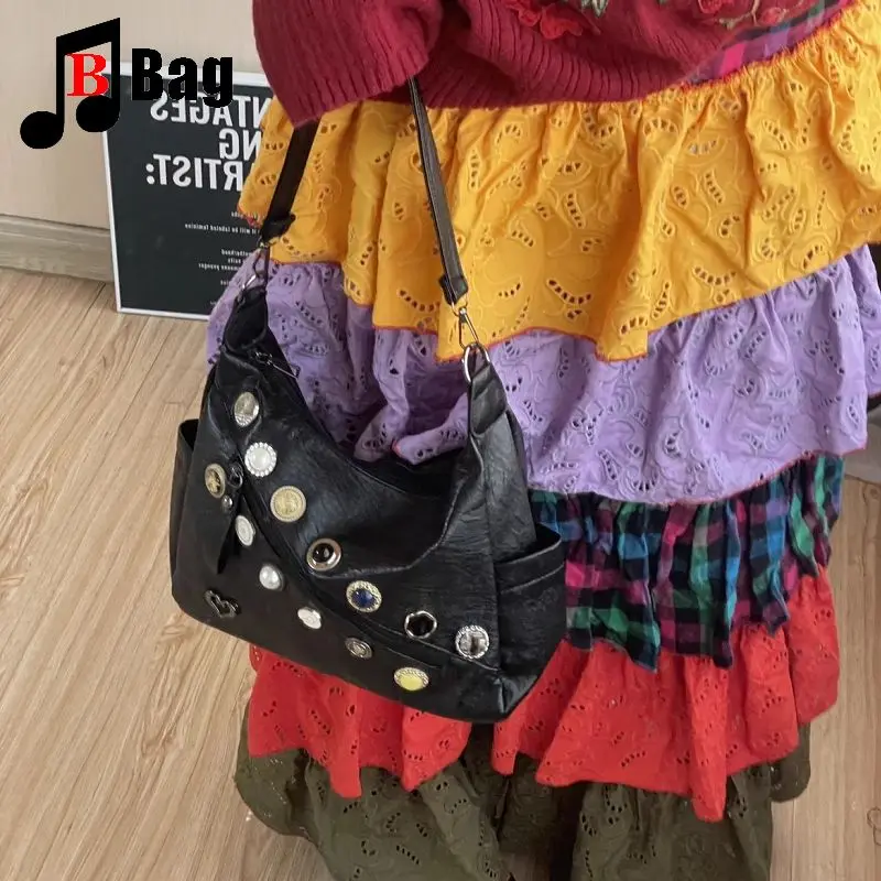 vintage women's handbag Retro metal  Men unsex Y2K cool girl Harajuku Goth punk Versatile Button pu crossbody bag