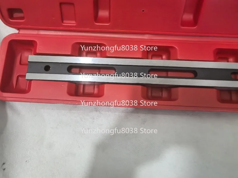 

Линейка для измерения площины головки блока цилиндров двигателя