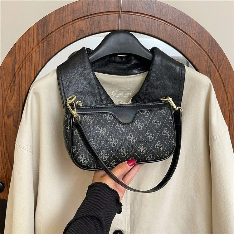 

Популярная универсальная повседневная сумка 2026 года: наплечная, через плечо, на цепочке, с принтом, с буквенным принтом, для ношения под мышкой