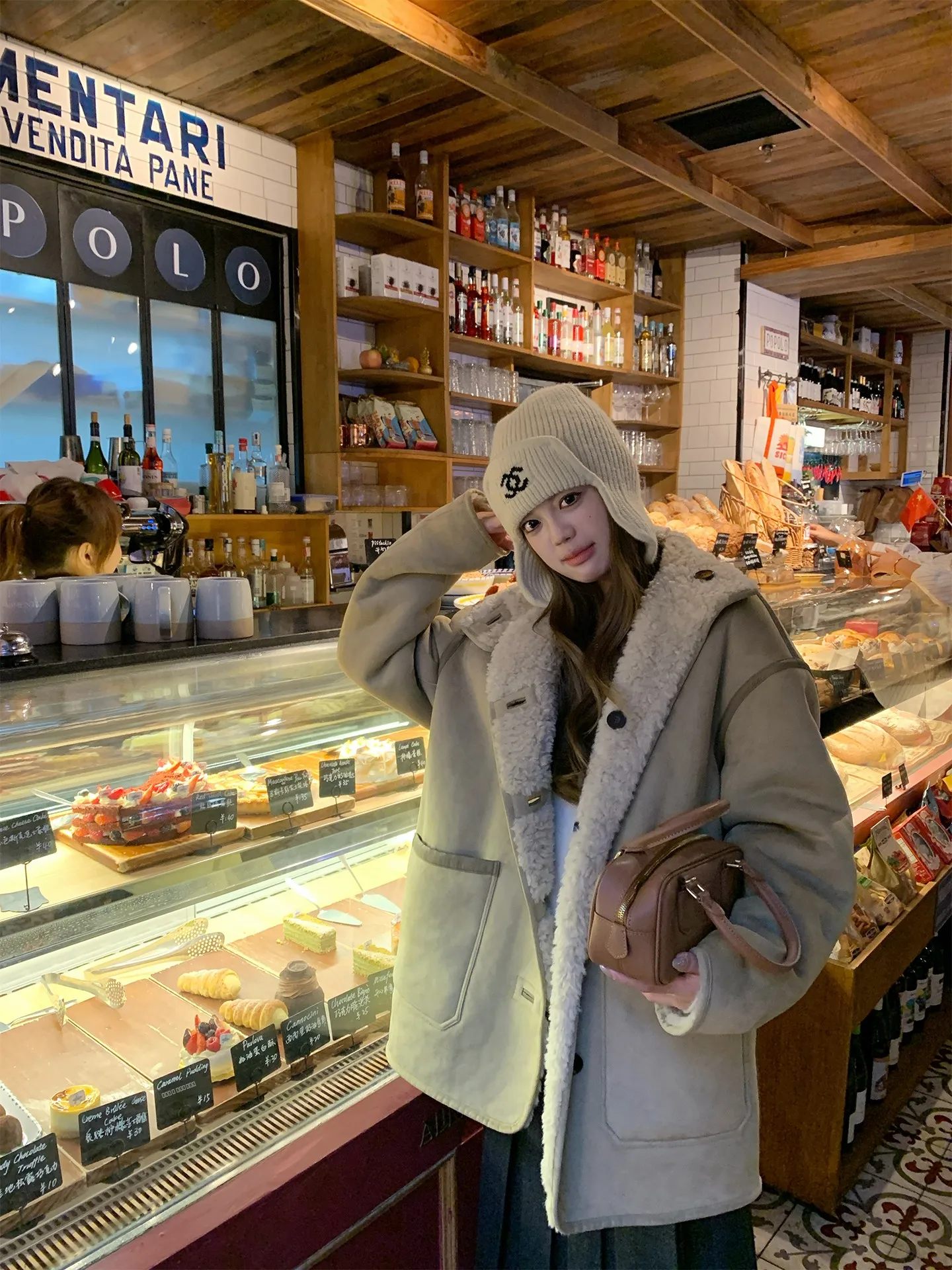 

Женское пальто Yoyozizhi из искусственного меха Teddy, двустороннее, свободного кроя, с открытыми плечами, со стоячим воротником, повседневное