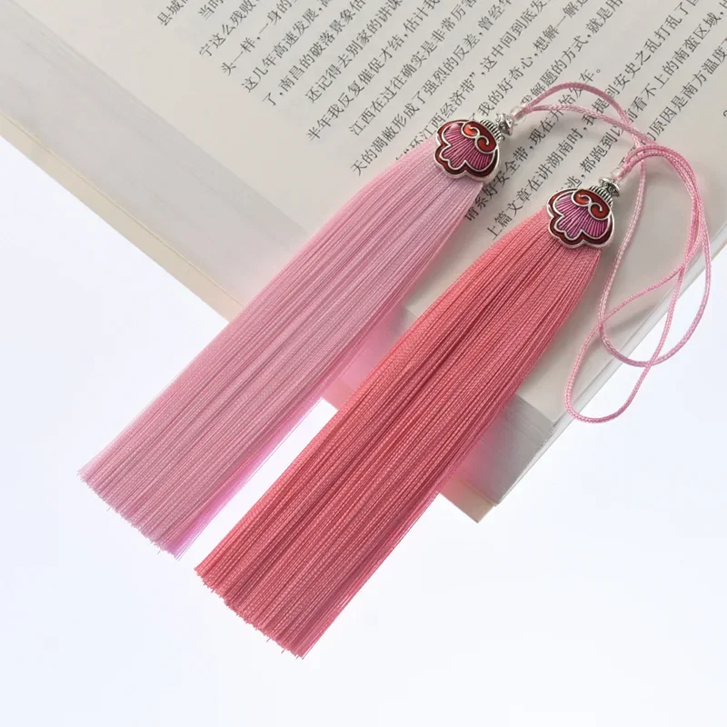 Chinese Auspicious Cloud Tassels Beautiful Flat Tassels Key Chain Handbag Pendants Handicraft Accessories