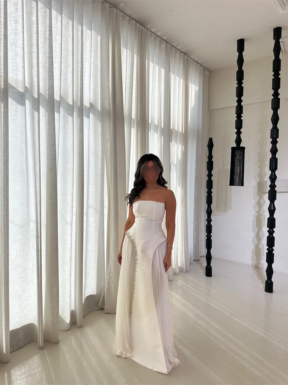 Customized Simple White Chiffon Celebrity Gowns Formal Strapless Sleeveless Evening Dress Elegant Straight Crystal Party Dresses