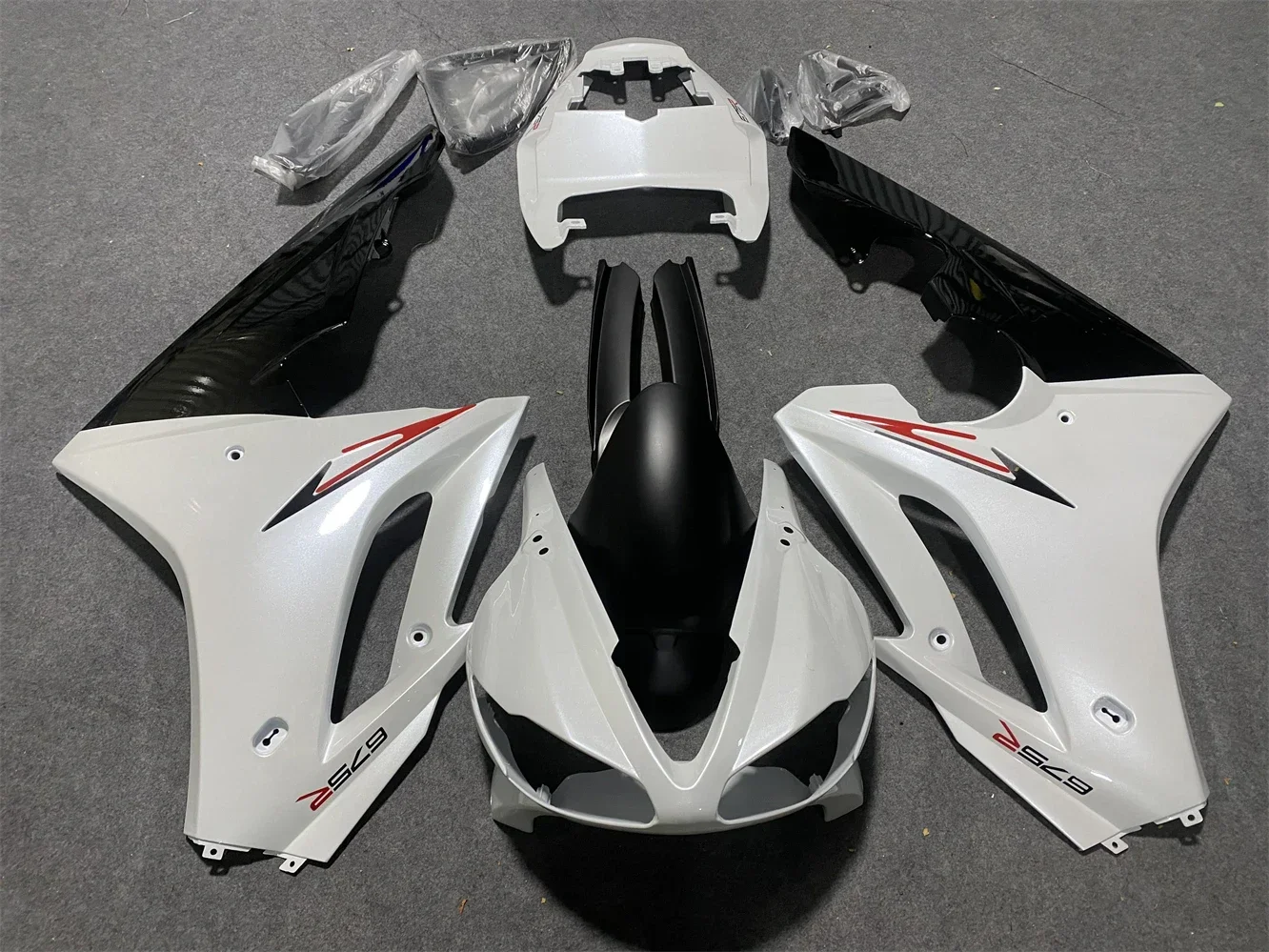 

Motorcycle Bodywork Set for Triumph Daytona 675 2009 2010 2011 2012 Injection ABS Plastics Full Fairings Kit Mold Accessories