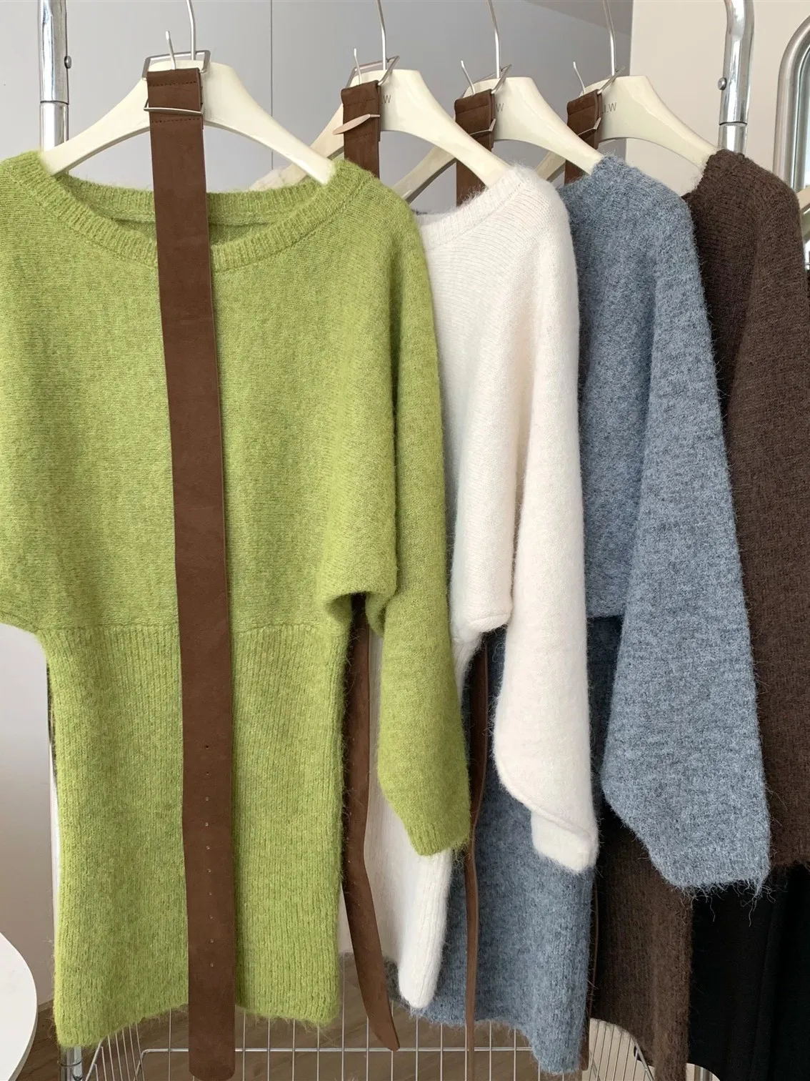 Loose Fit Green Knitted Dress with Sleeve Warmth Control Slimming Effect Autumn Winter Casual Wear Comfortable Long Sleeve Dress