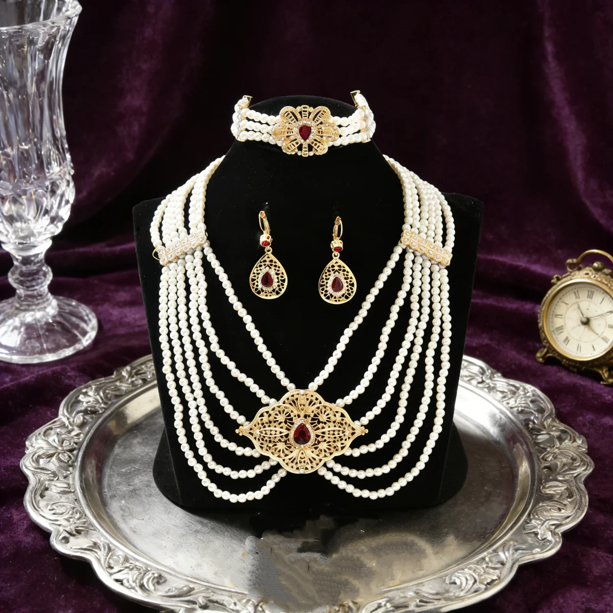 

Luxurious Gold-Plated Arab Bride Jewelry Set with Hollow Design - Necklace Earrings Headband - Wedding Accessories