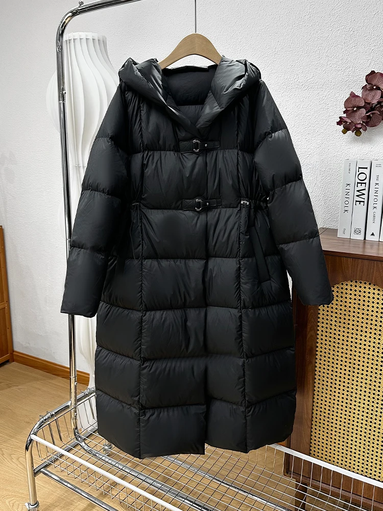 新しい冬用厚手の女性のダウンジャケット無地バックルデザインルーズコート通勤フード付き足首までの長さのジャケット