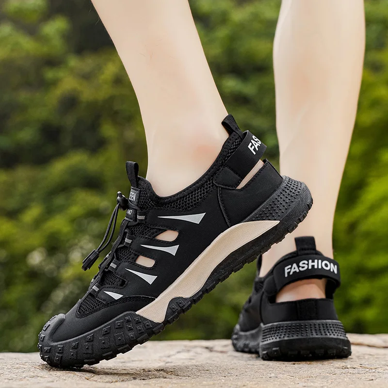 

2026 Summer New Men's Clogs, Breathable Beach Shoes, Outdoor Sports Casual Sandals