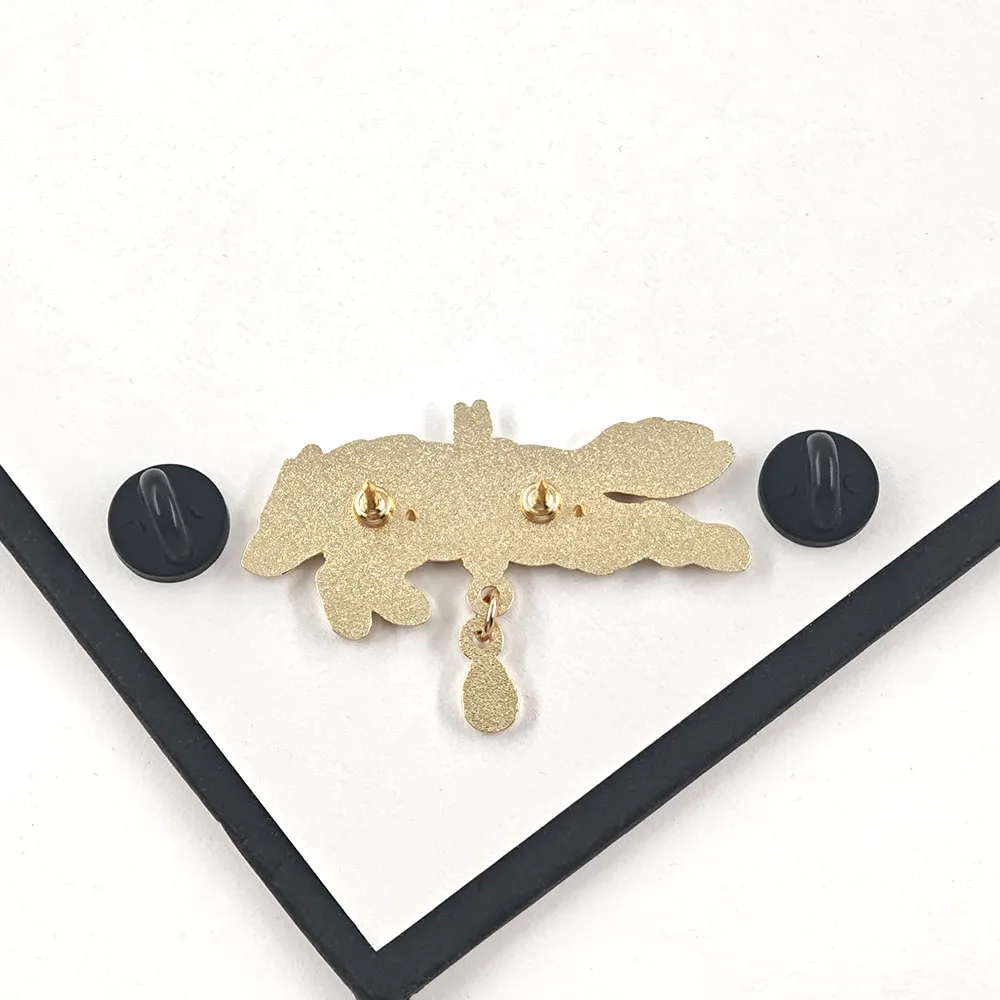 Antikes Rom Lupercalia Emaille-Pin Mythologische Weiße Wolf-Brosche Pfeil Blutstropfen Anhänger Abzeichen Pagan Wicca Schmuck Geschenk für Fr – Detail 3