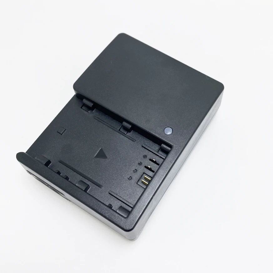 LC-E6E Camera Battery Charger for Canon EOS 5DMark II III 5D2 5D3 7D 70D 6D 60D LP-E6 LP-E6N Battery Charger US/EU/UK Plug view 2