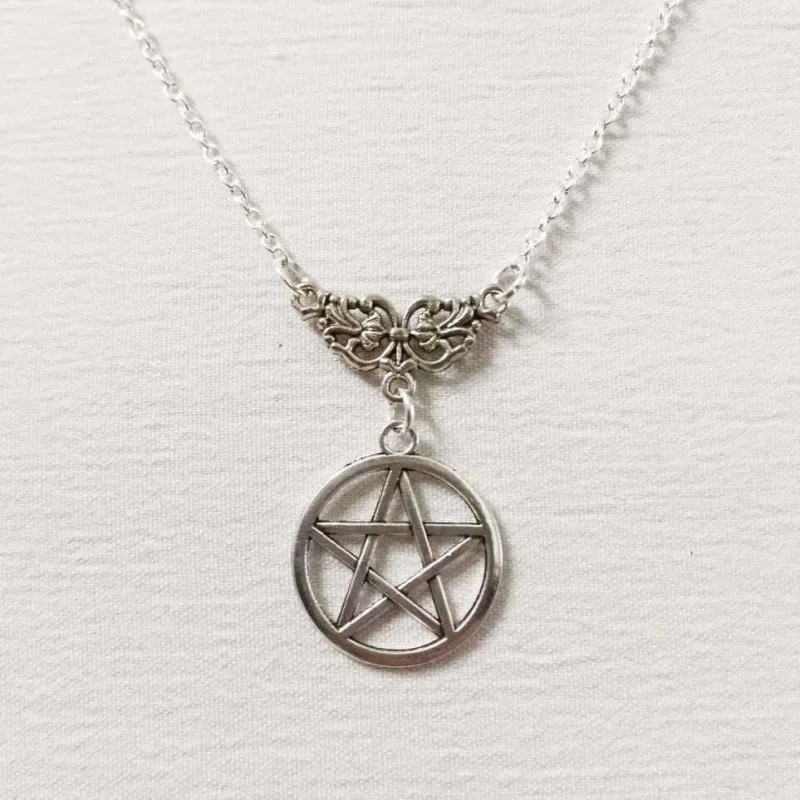 Goth Victorian Silver Filigree Ornate Round Frame Five Pointed Star Pendant Necklace  Dark Aesthetic Jewelry for Women Halloween