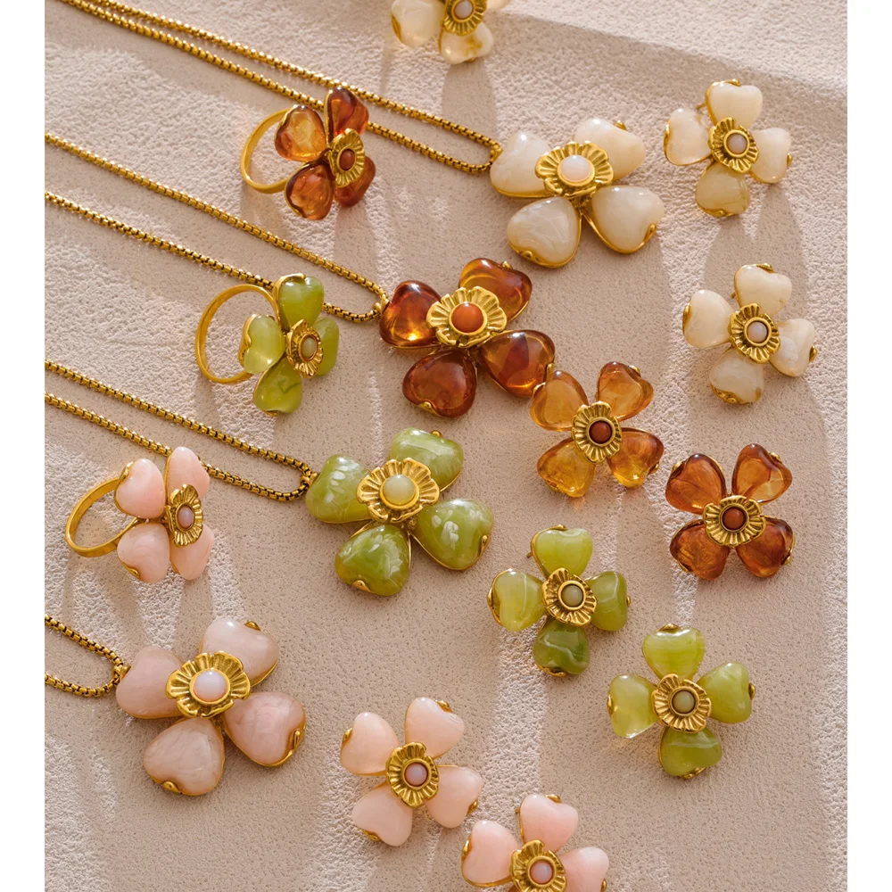 Women's Acrylic Flower Pendant Necklace & Ring Set