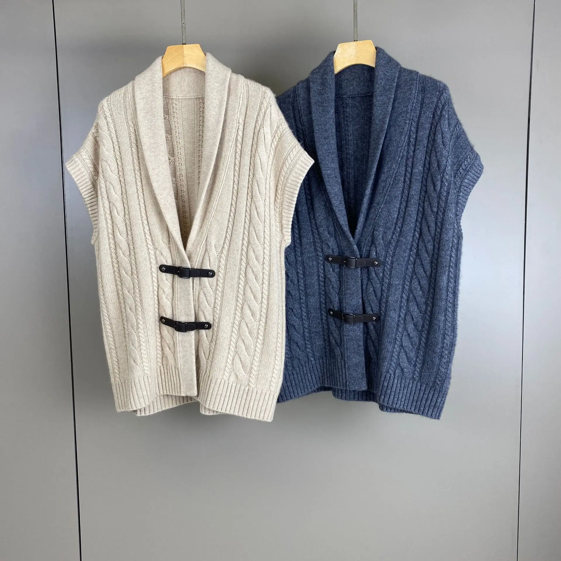 Women's 2026 Autumn Winter New Cashmere Wool Lapel Knitted Vest Cardigan