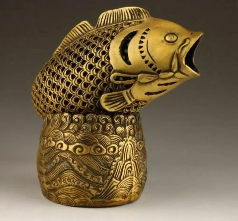 

Antique Bronze Wealth Fish Statue Box tamp Incense Burners Censer