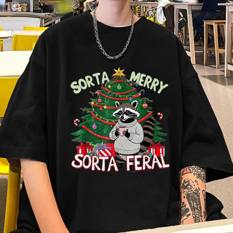 

Raccoon Christmas Print T Shirt Men's Women's Oversized Streetwear Funny T-shirt Male Retro Gothic Cartoon Harajuku Tee Shirts