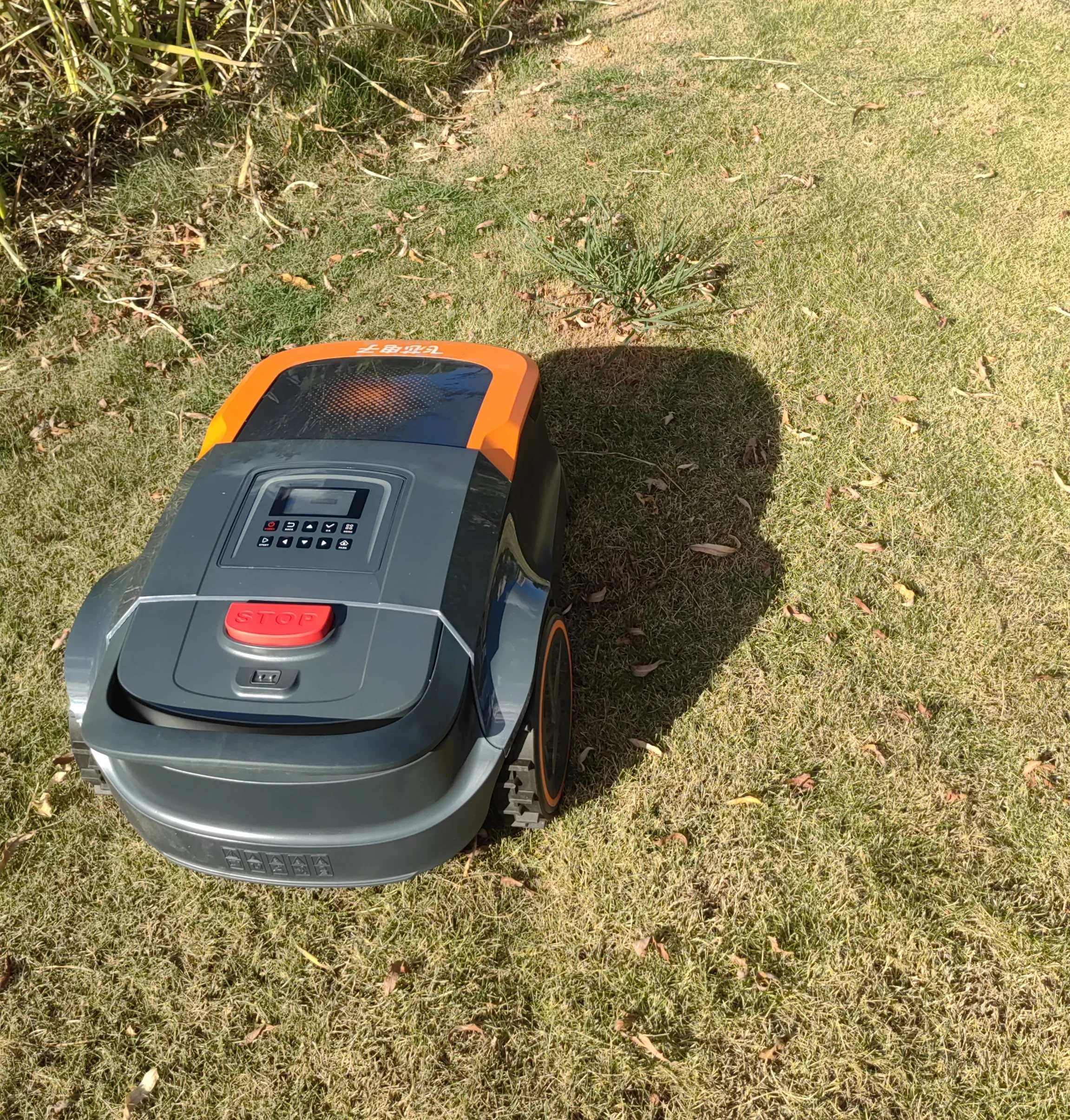 Intelligent Path Planning No Boundary Wire RTK GPS Vision Avoidance Smart Robot Lawn Mower