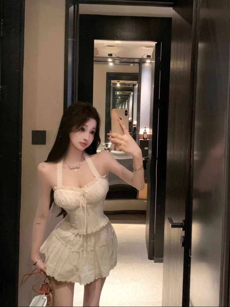 

Sweet Hot Girl Suit Women's Summer Lace Patchwork Short Halter Neck Top High-waisted Skirt Two-piece Set Fashion Female Clothes