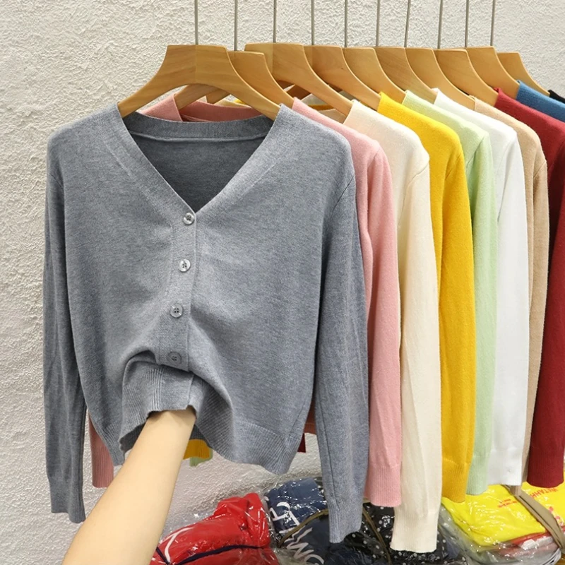 2026 Spring Autumn New Black Wearing Outside Sweater Korean Style V-neck Knitted Cardigan Solid Color Long Sleeved Casual Tops