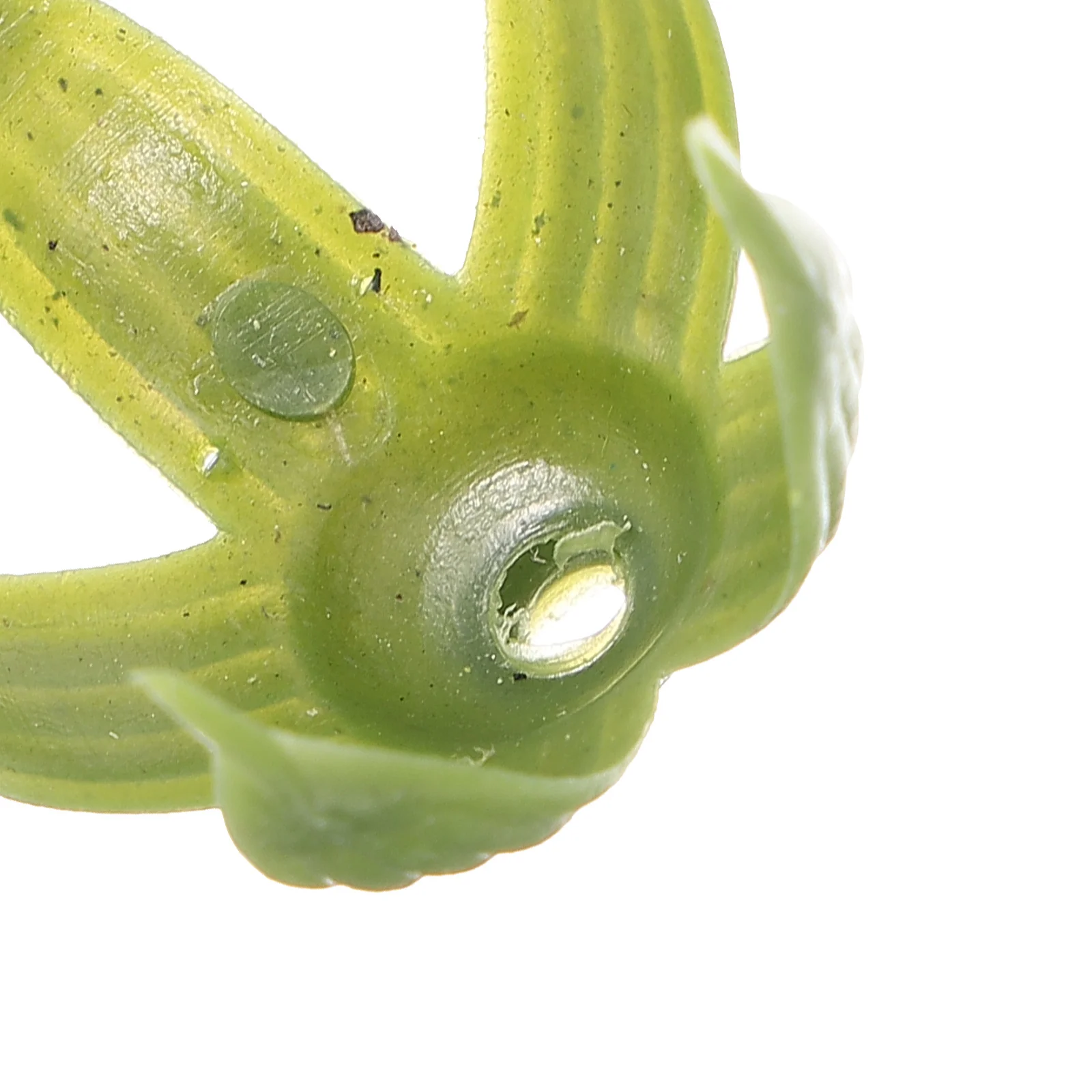 

50Pcs Artificial Flower Calyxes Green Plastic Sepals for DIY Craft Flowers Realistic Faux Calyx Receptacle Making Supplies