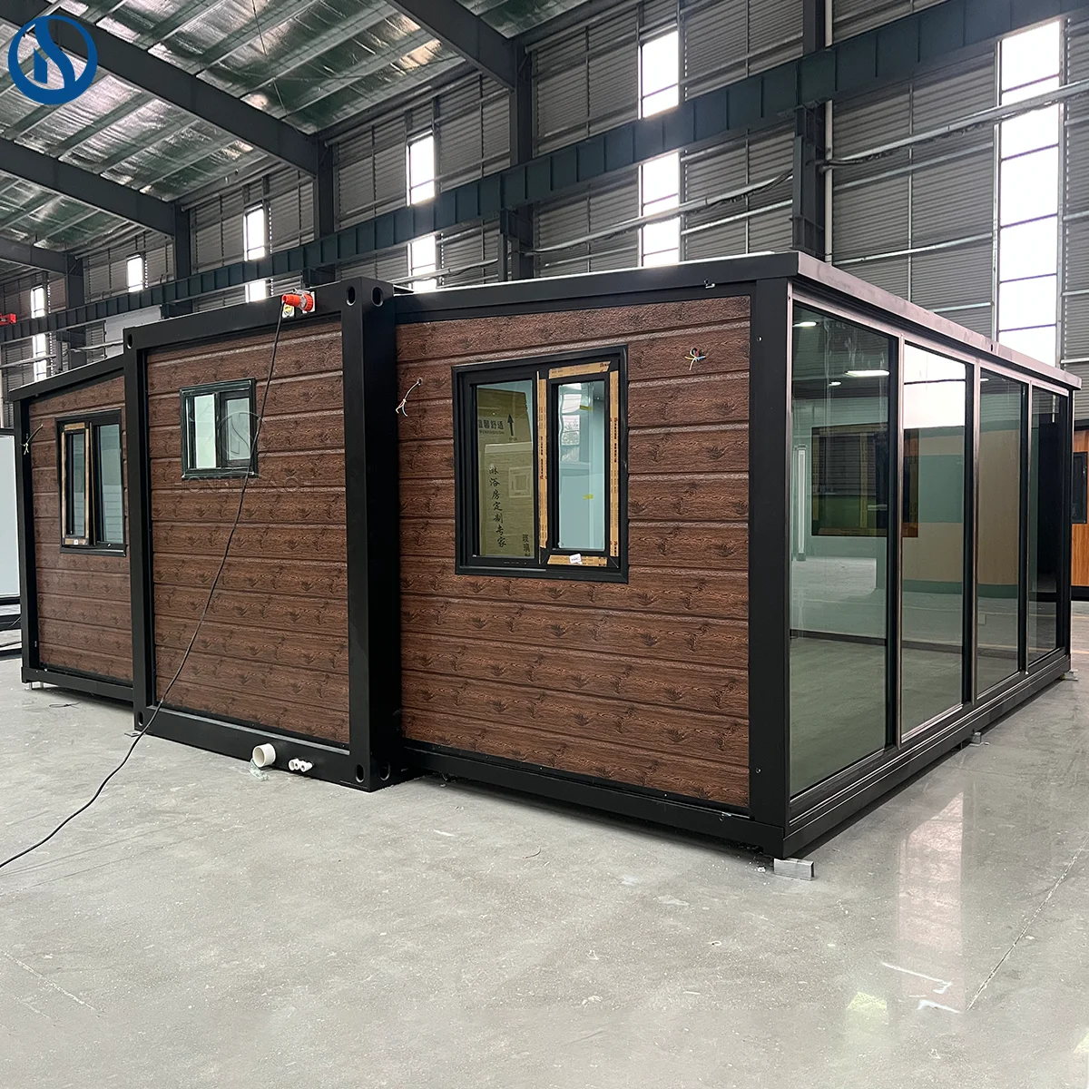 Customized Luxury Container Villa 2-4 Bedroom Expandable Living House Easy Assemble Mobile Home