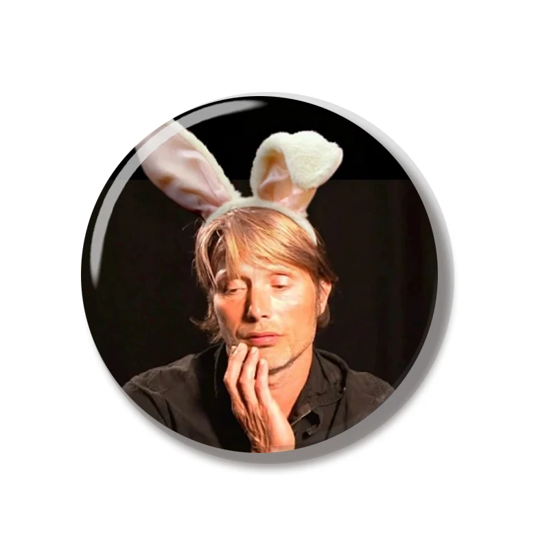 44MM Mads Mikkelsen Hannibal Face Pin Soft Button Pin Jewelry Creative Badge Cartoon Brooch Lapel Pin Bag Backpack Hat Decorate