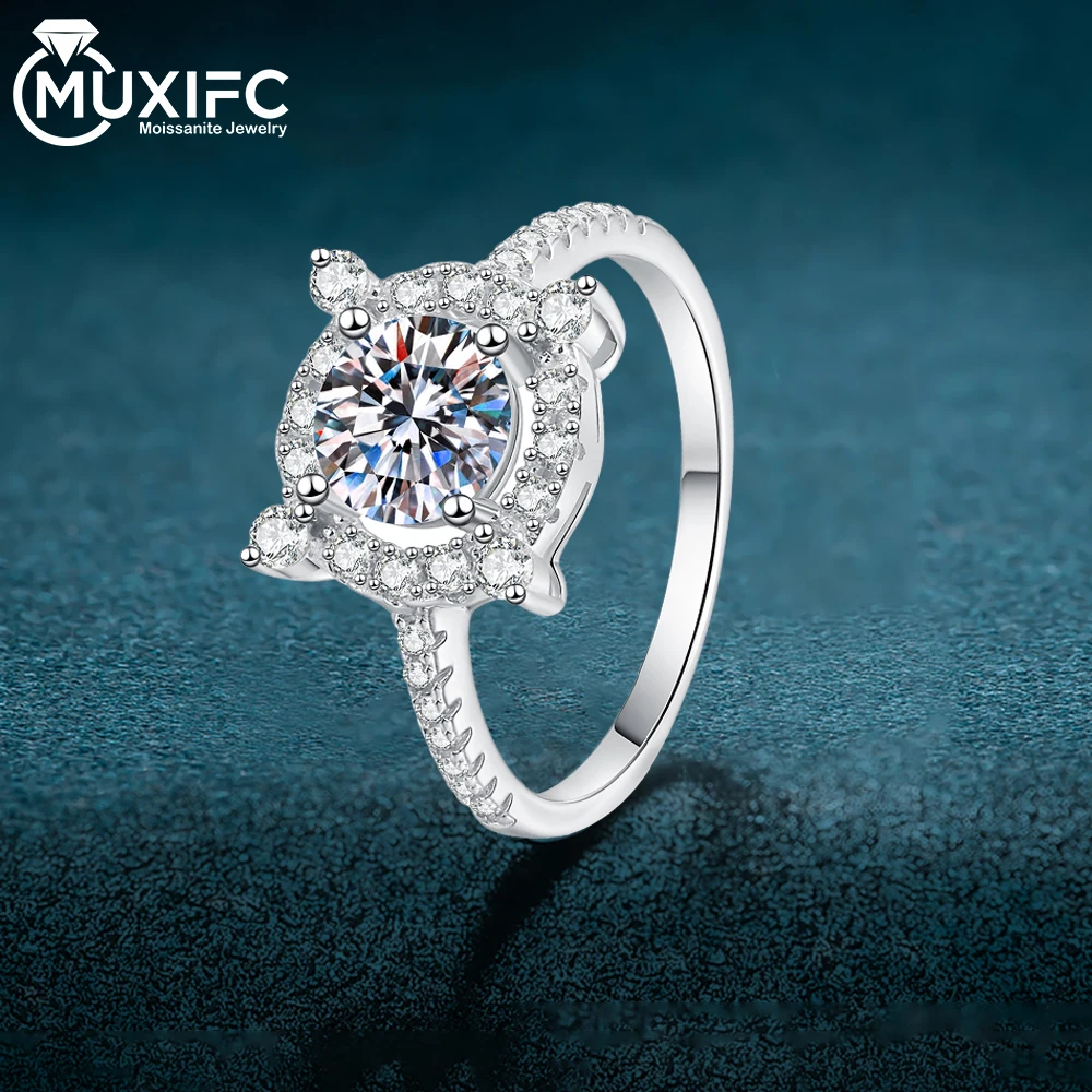 

MUXIFC 1 Carat Round Cut Moissanite Ring for Women Luxury D Color 925 Sterling Silver Wedding Bridal Band Fine Jewelry Gift
